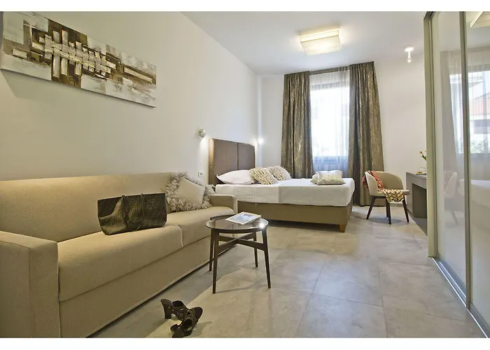 Luxury Pino بيت ضيافة