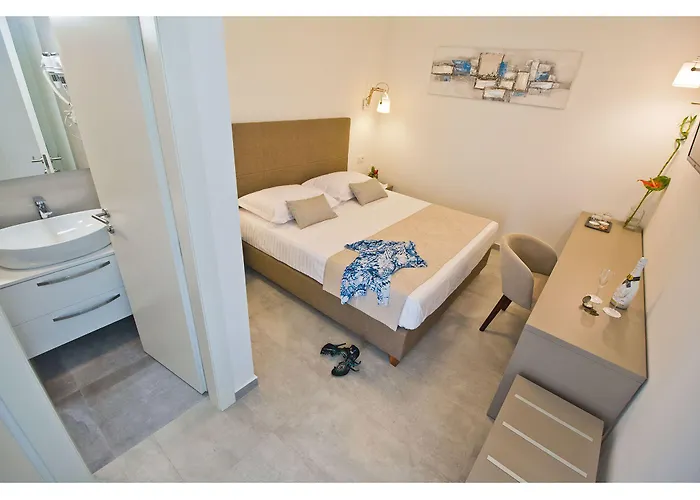 Luxury Pino بيت ضيافة سبليت