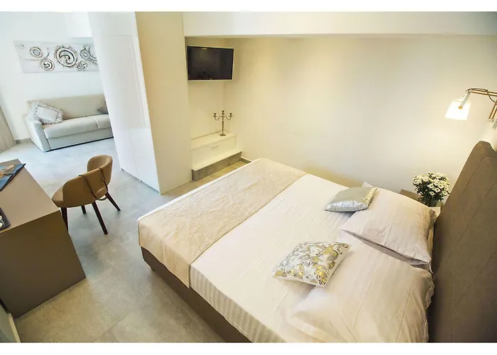 Luxury Pino بيت ضيافة 4*