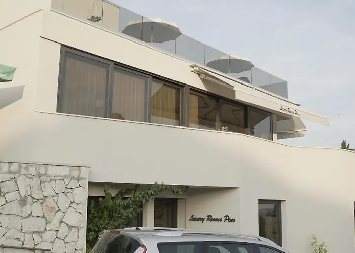 بيت ضيافة Luxury Pino سبليت