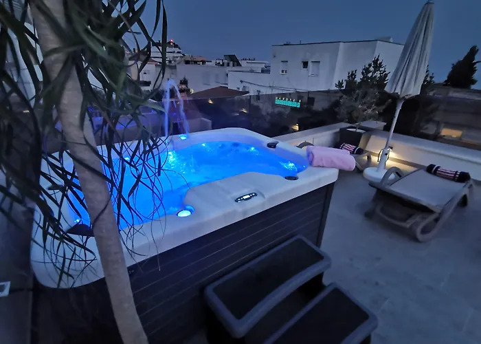 بيت ضيافة Luxury Pino