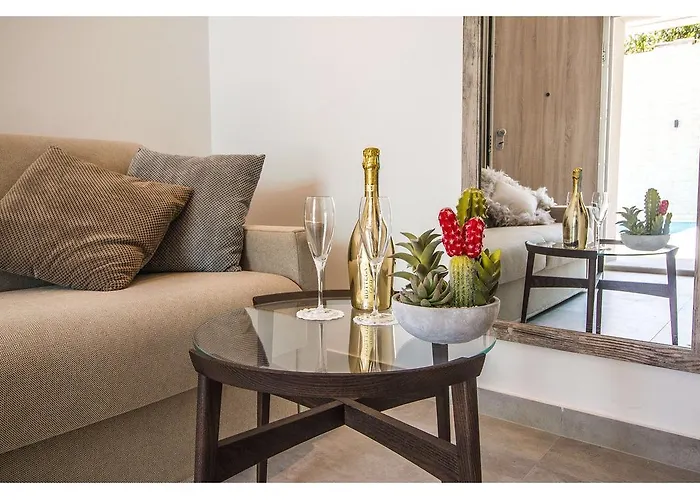 Luxury Pino بيت ضيافة