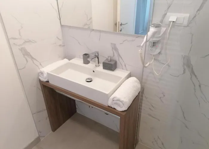 Luxury Pino بيت ضيافة سبليت
