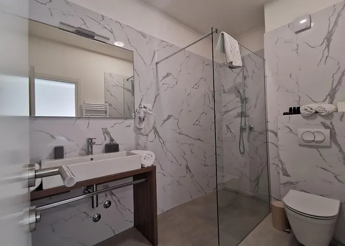 Luxury Pino بيت ضيافة سبليت