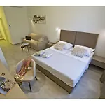 Luxury Pino Πανσιόν Σπλιτ