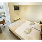 Luxury Pino Πανσιόν 4*