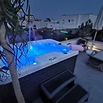 Πανσιόν Luxury Pino