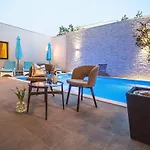 Luxury Pino Σπλιτ