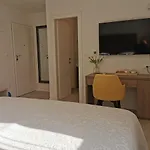 Πανσιόν Luxury Pino