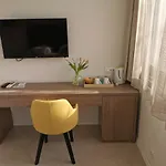 Luxury Pino Πανσιόν 4*