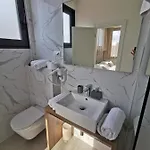 Luxury Pino Πανσιόν