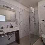 Luxury Pino Πανσιόν Σπλιτ