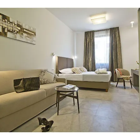 Luxury Pino بيت ضيافة