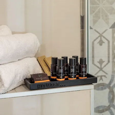 Luxury Pino بيت ضيافة سبليت