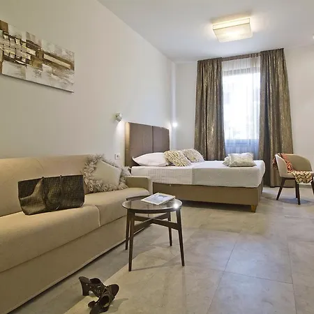 Luxury Pino Split