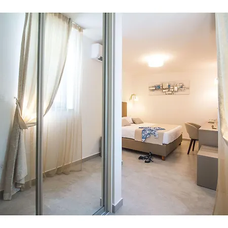 Luxury Pino 스플리트