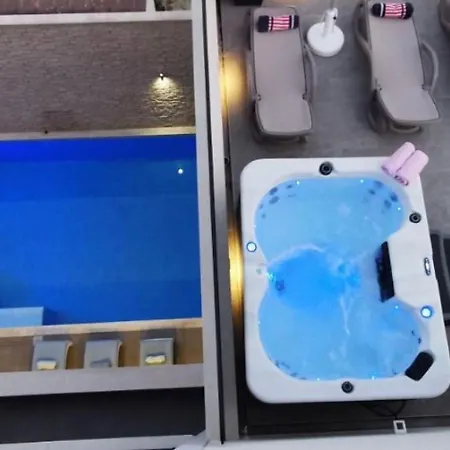 Luxury Pino Pensión Split