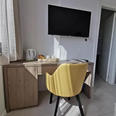 Luxury Pino Pensión Split