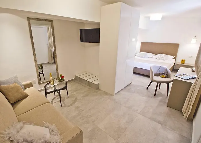 Casa de hóspedes Luxury Pino 4*
